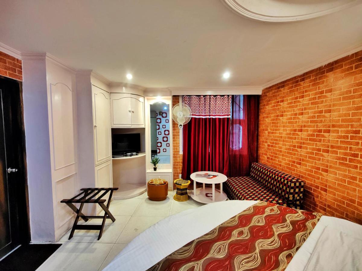 Auckland Hotel And Restaurant Near Mall Road Σίμλα Εξωτερικό φωτογραφία