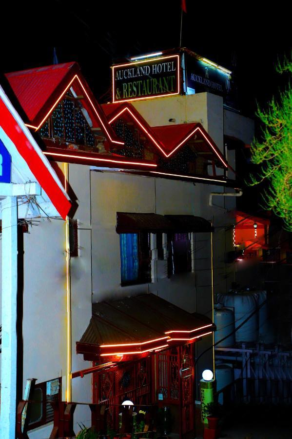 Auckland Hotel And Restaurant Near Mall Road Σίμλα Εξωτερικό φωτογραφία